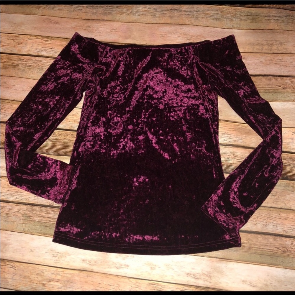 A. Moss off shoulder velvet top.